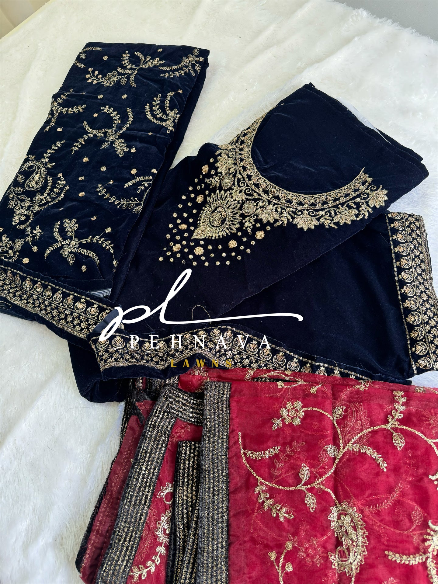 Embroidered velvette suit -3284 - Image 5