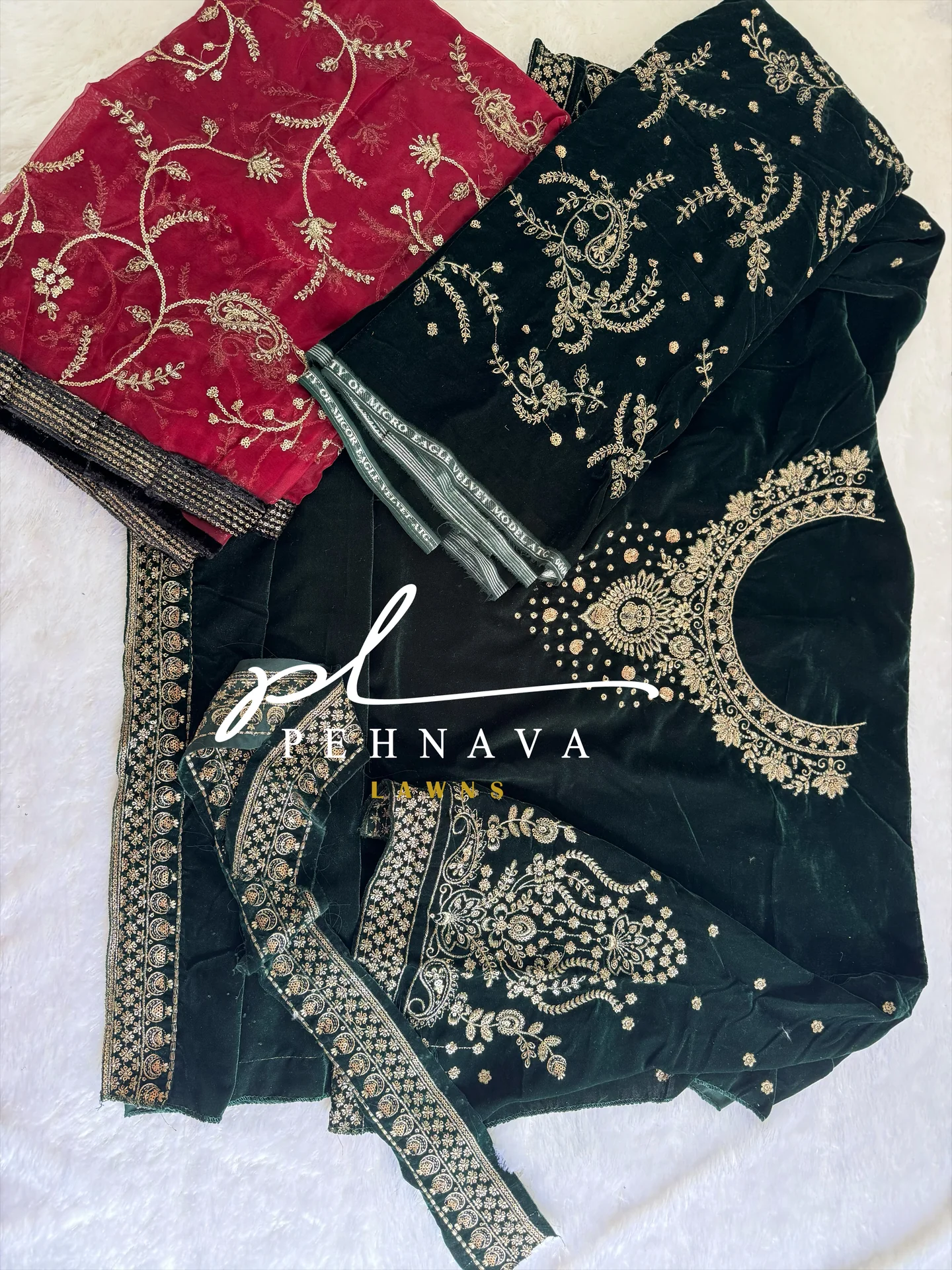Embroidered velvette suit -3284 - Image 7