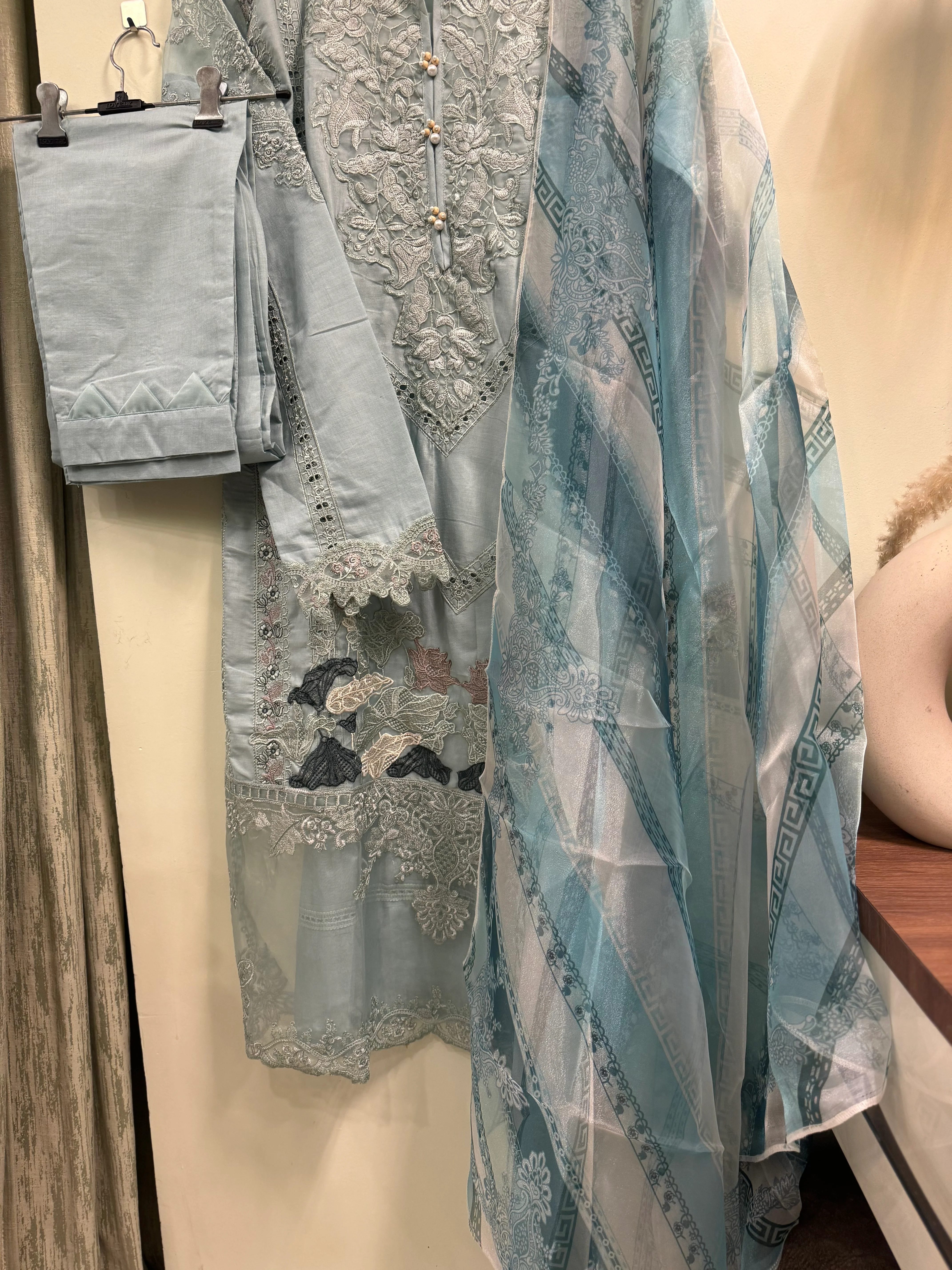 Paki embroidered suit-hs plus - Image 11